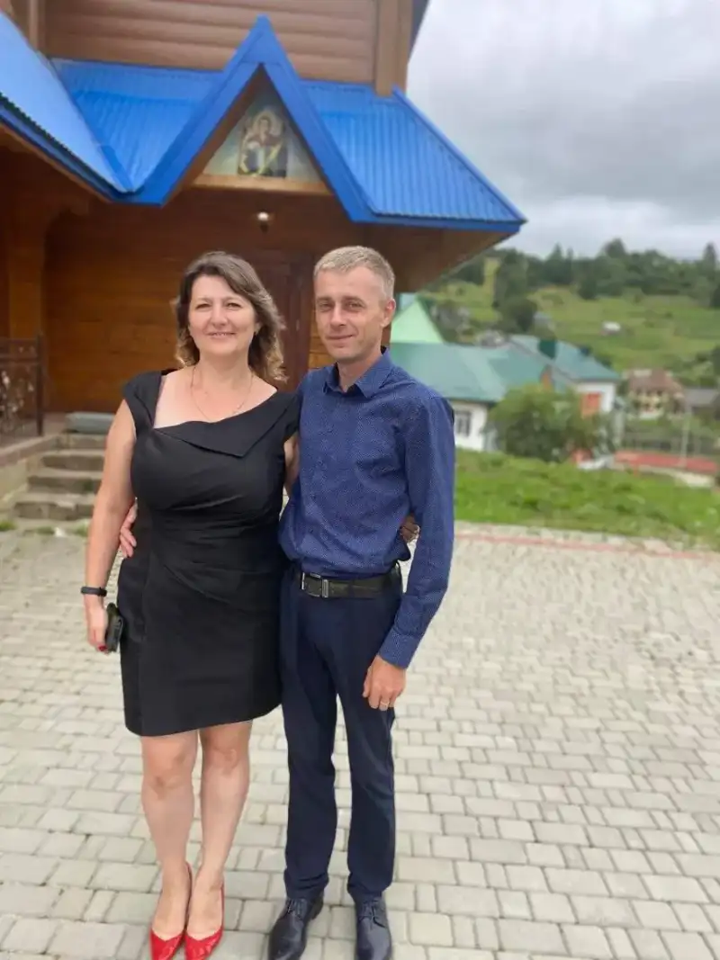 «Тепер він – залізна людина»: на Прикарпатті зустрічають Романа Теренчина після 890 днів полону «Тепер він – залізна людина»: на Прикарпатті зустрічають Романа Теренчина після 890 днів полону