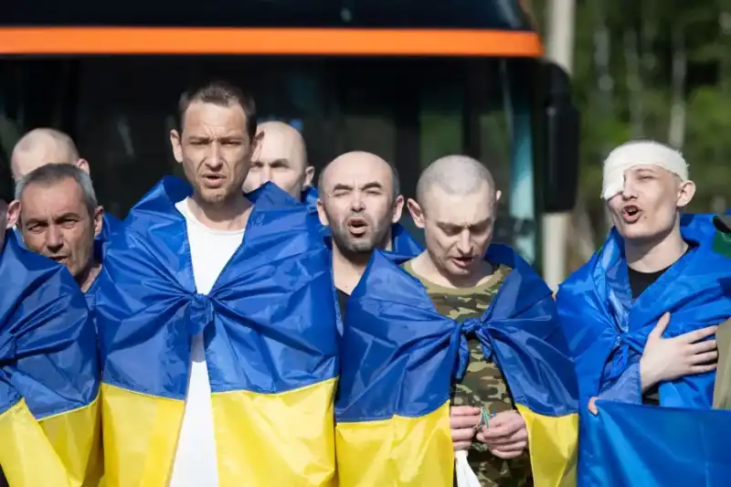 Україна повернула з російського полону важкопоранених і тяжкохворих військових