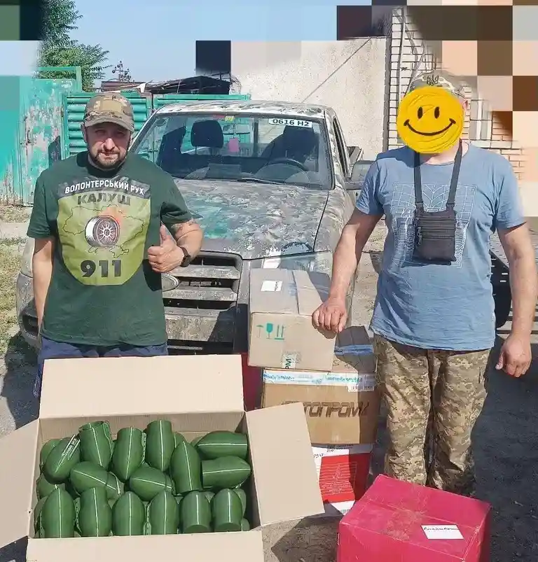 З Калуша на передову: волонтери доставили автівку, дрони та провізію для захисників З Калуша на передову: волонтери доставили автівку, дрони та провізію для захисників
